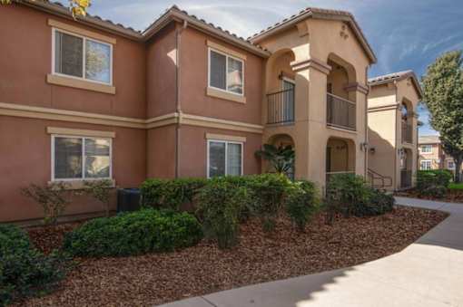 Mirage Vista exterior