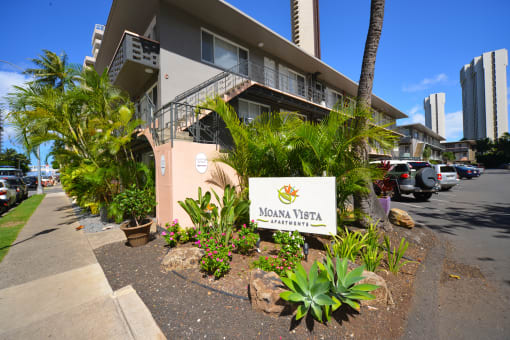 Moana Vista Apartments exterior building and signage during the day