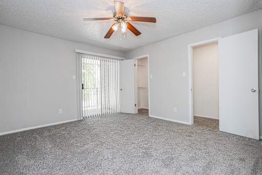 Oak Tree Village Bedroom  (3 Bedroom)