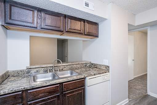 Oak Tree Village Kitchen (3 Bedroom 1313sq ft)