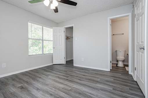 Oak Tree Village Bedroom