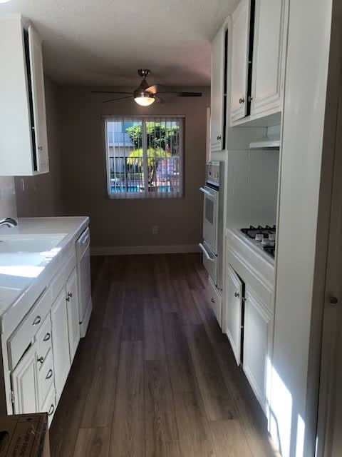 Ocean View Townhomes Kitchen