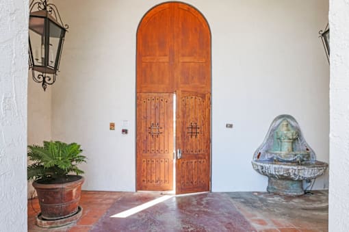OceanView Townhomes exterior front entrance