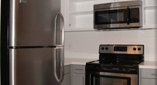 1422 on 7th kitchen appliances