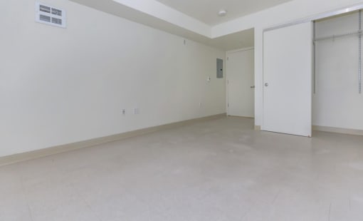 Pacific Pointe bedroom