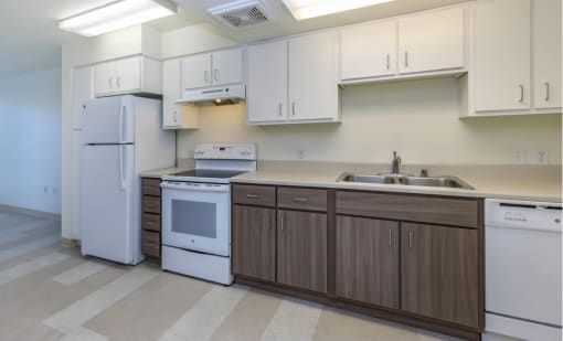 Pacific Pointe kitchen