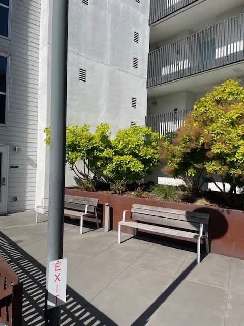 Pacific Pointe Outdoor Seating Area