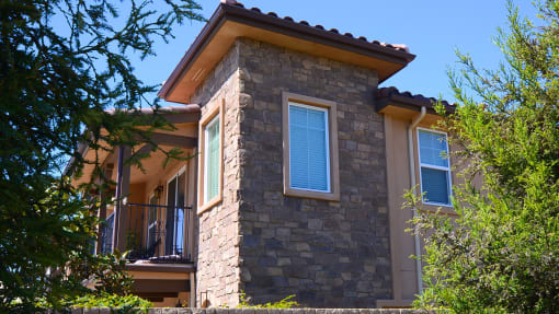 Parkside Villas exterior building window 