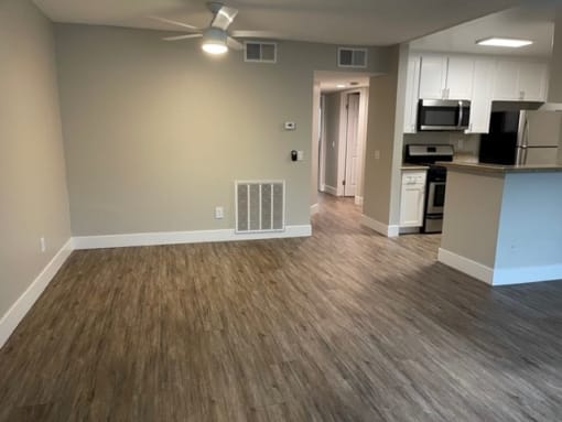Peachgrove Apartments Dining Area