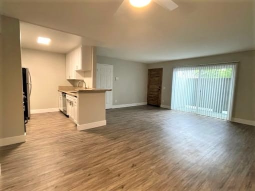 Peachgrove Apartments Living Room and Kitchen