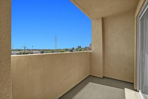 The Plaza on California Balcony