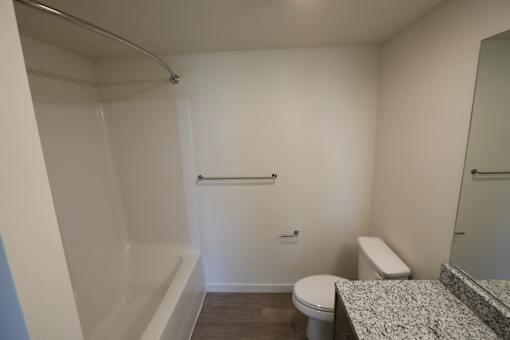Redondo Heights Bathroom and Tub