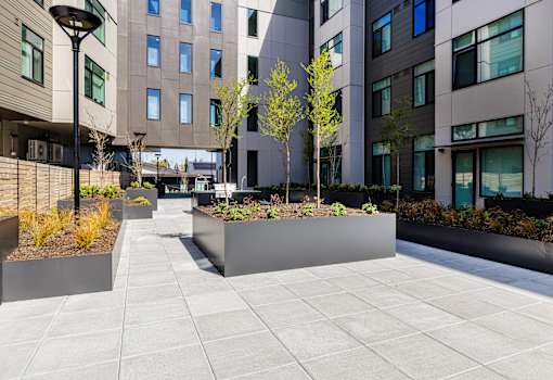 Redondo Heights Courtyard
