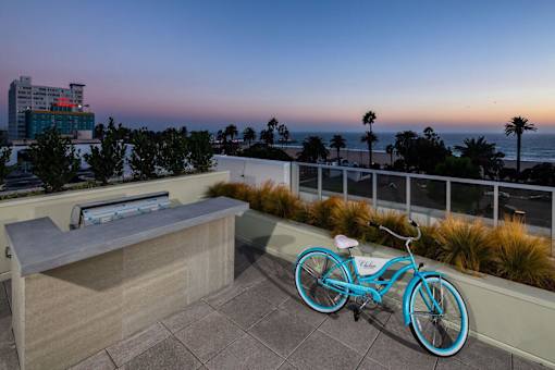 Chelsea Santa Monica Sunset Rooftop View