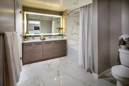 Chelsea Santa Monica Bathroom