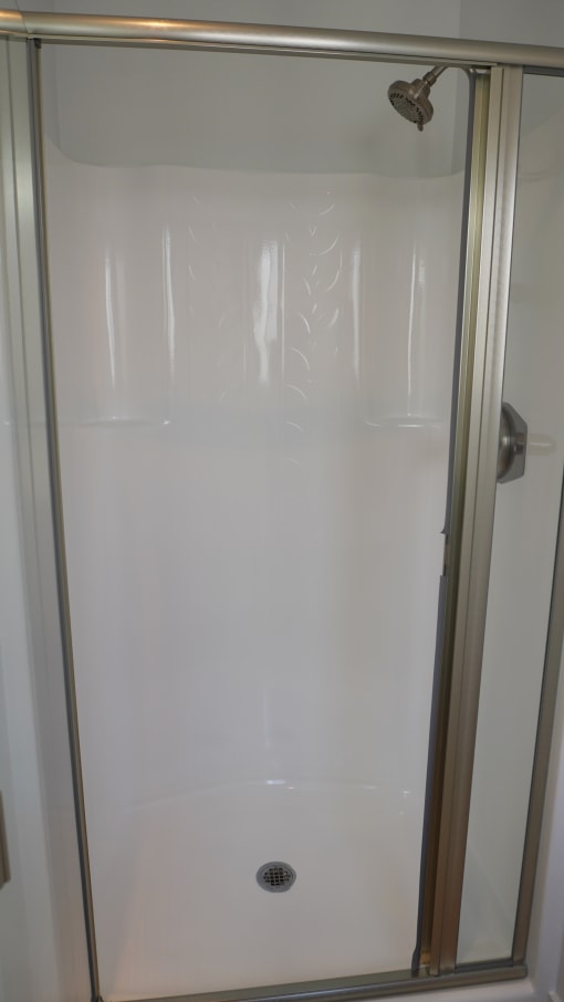 The Canyon at Sherman Oaks Unit 05 shower