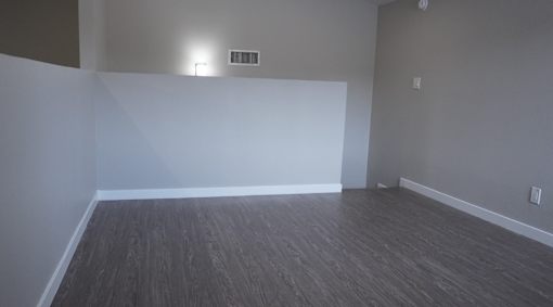 The Canyons at Sherman Oaks Unit 15 upstairs hallway