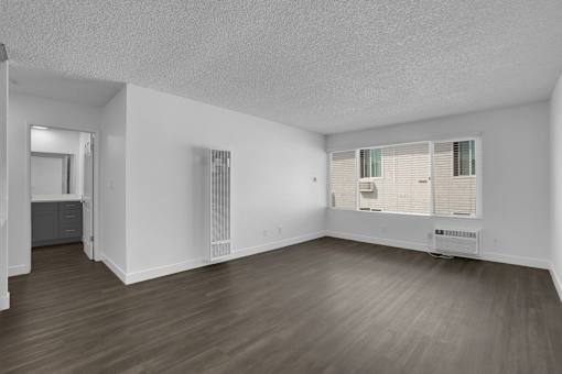 Tierra Del Sol 1 Bedroom Living Room