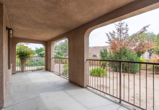 Twin Palm patio