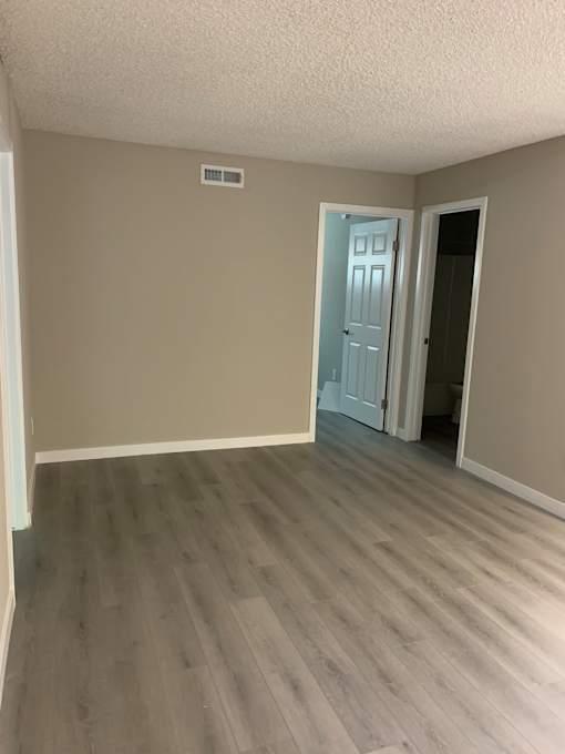 Vintage Apartments 1bed Bedroom