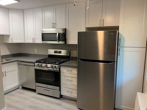 Vintage Apartments 2bed Kitchen