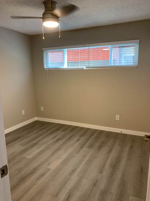 Vintage Apartments 2bed Bedroom