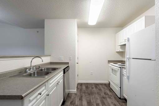 Waterford Place kitchen appliances