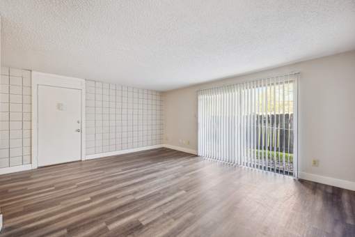 Live near St. Louis with style! Hathaway Village offers modern upgrades, on-site laundry, and plenty of parking in a quiet Florissant location.