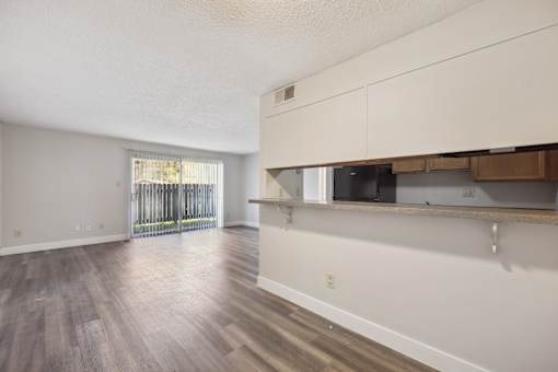Now Leasing  1-2 bedroom apartments in Florissant! Hathaway Village offers value, comfort, and easy access to downtown St. Louis.