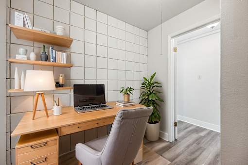 Renovated 1-2 bedroom apartments in Florissant! Hathaway Village offers value, comfort, and easy access to downtown St. Louis.