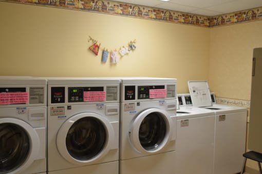 Laundry Facilities Sunbury Apartments | River Front Apartments