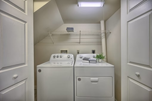 Two Bedroom Harrisburg Apartments | Harrisburg Townhouse Rental | Timber Ridge 