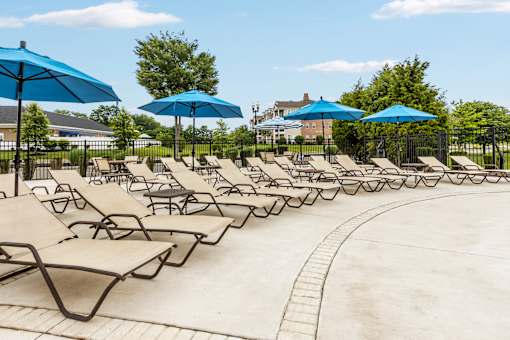 Poolside Lounge Chairs at Merion at Cross Keys Apartments, California
