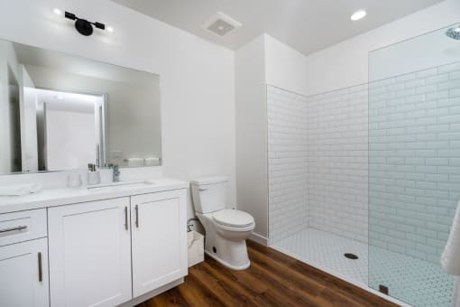 Bathroom Accessories at Fedora Bliss LLC, Woodland Hills, California