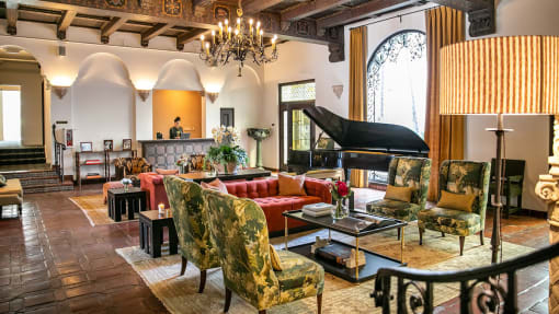 lobby with piano  at Villa Carlotta – Furnished Apartments, Los Angeles, CA, 90028