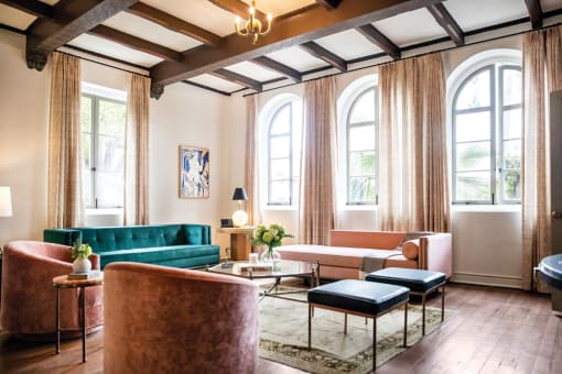 sitting area   at Villa Carlotta – Furnished Apartments, Los Angeles, 90028