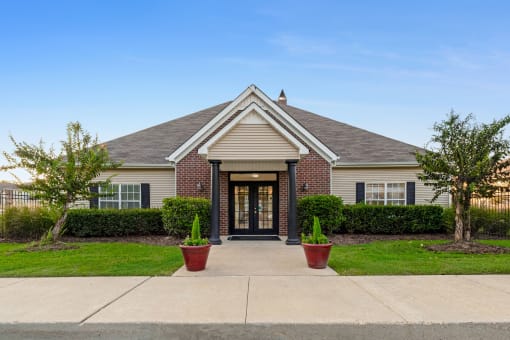 Exterior Area at Cypress Park Apartments, Mississippi, 39702