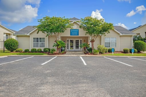 Exterior View at Bay Crossings  Apartments, Bay St. Louis, MS, 39520