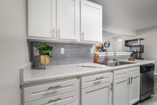 Kitchenat The Luxe of Southaven, Mississippi