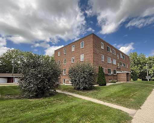 knollcrest apartments mankato exterior building