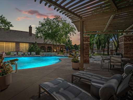 Swimming Pool at Crescent Apartment Homes, Lenexa, KS, 66219