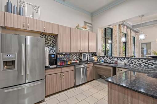 Coffee Bar at Stonepost Crossing Apartments, Kansas