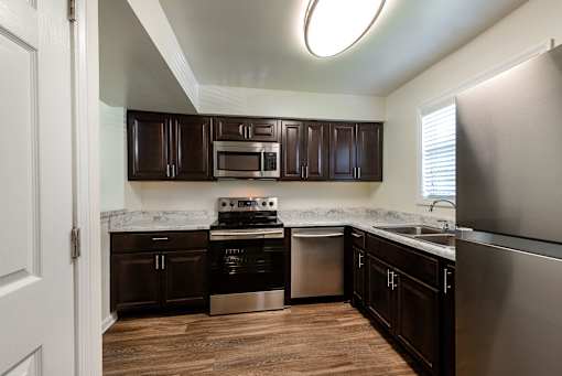 Renovated Kitchen at Fords Pointe Apartments and Townhomes Savannah GA