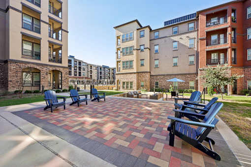 Outdoor courtyard and lounge area
