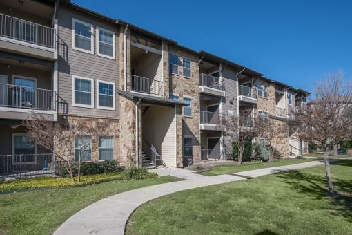 Exterior view from street at The Palmera on 3009, Texas, 78154