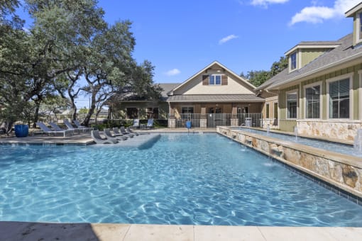 pool in san antonio apartments