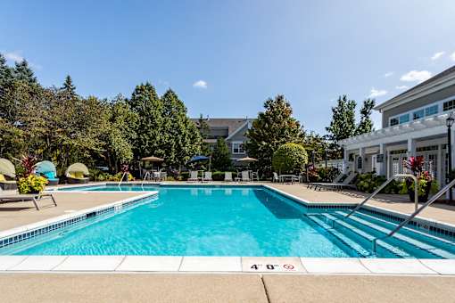 A swimming pool with a 400 meter marking on the side.