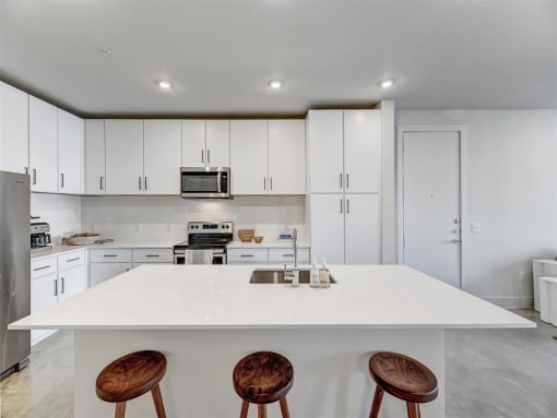 saint_mary_kitchen_2 in austin tx apartments