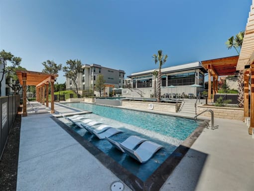 saint_mary_pool_2 in austin tx apartments