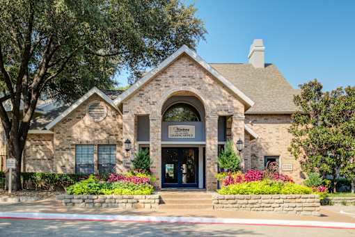 the welcome center at the crossings apartments